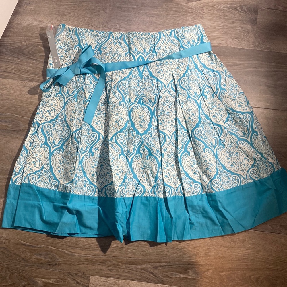 Blue and White Print skirt with ribbon tie